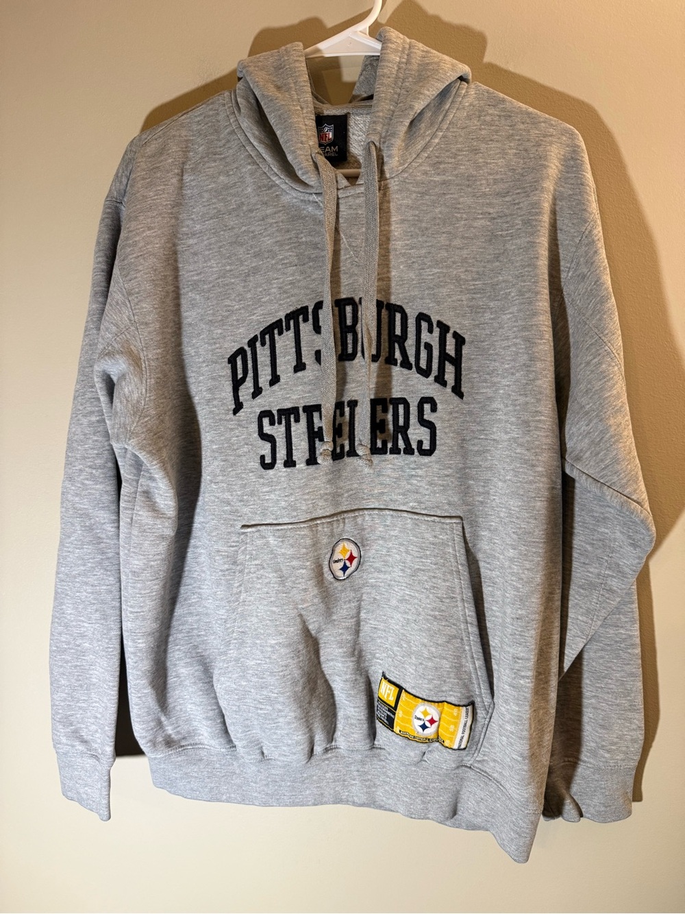 NFL Pittsburgh Steelers Gray Hooded Sweatshirt Embroidered Patch Large